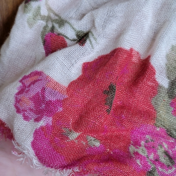 *5 DOLLAR ADD ON* Floral Gauze Scarf - Picture 3 of 3